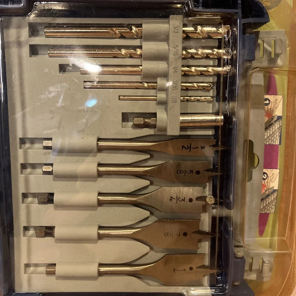 Sting Ray 52 Piece Set, Titanium Bits, Masonry Bits, Wood Spade Bits, Scredriver